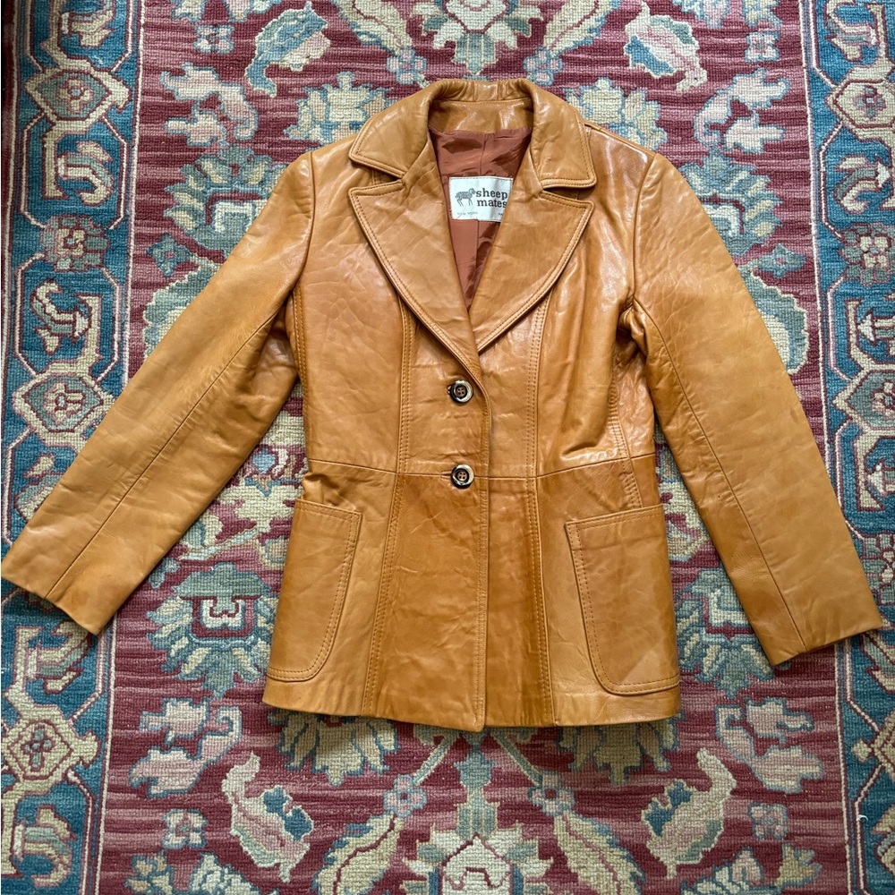 vintage tan brown real leather blazer with 2 buttons and 2 pockets